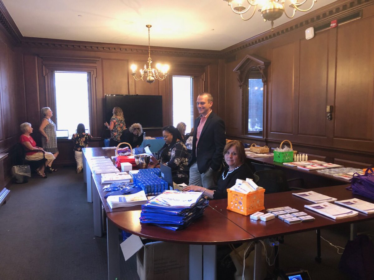 Enjoying the #TMXWellness Benefits fair today! @MightytitleMax <a href="/ted_helgesen/">Ted Helgesen</a> <a href="/OBielss/">Gabes</a>