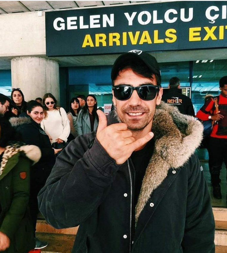 khkhkhkhkhkhsdg's tweet photo. Hala beni seviyorsun... 
Bunu sende biliyorsun... 
Niye beni aramıyorsun........ ?!

#Yaaaaaar.....😜

👌❤️🔥💙🕊️🌺💚💗💘😎⏳✌️
#AsFer #Bibo #SiyahBeyazAşk #asfer #BirceAkalay #İbrahimCelikkol #BirHim #ibrbir https://t.co/IByXj7SdVS
