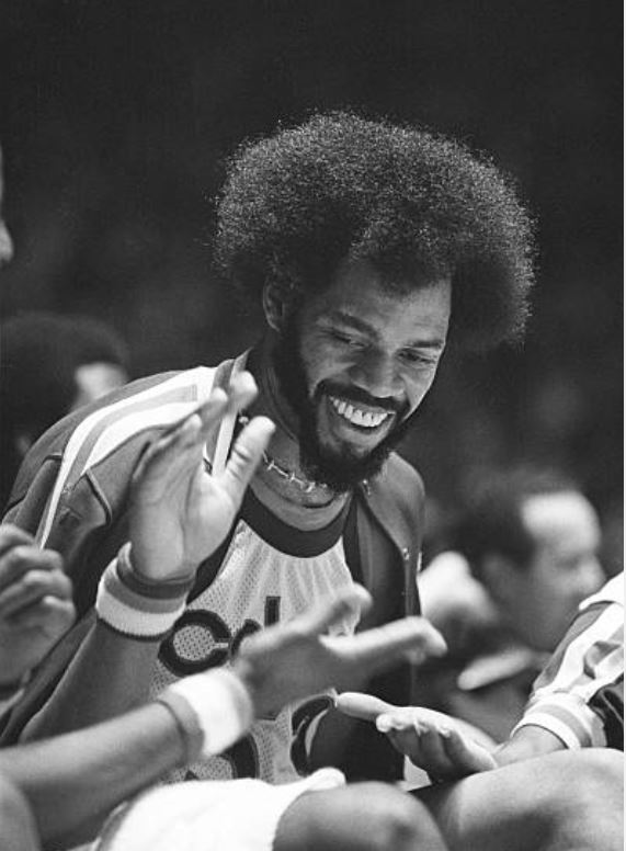 Happy birthday to Kentucky great Artis Gilmore! The A-Train turns 69 today! 