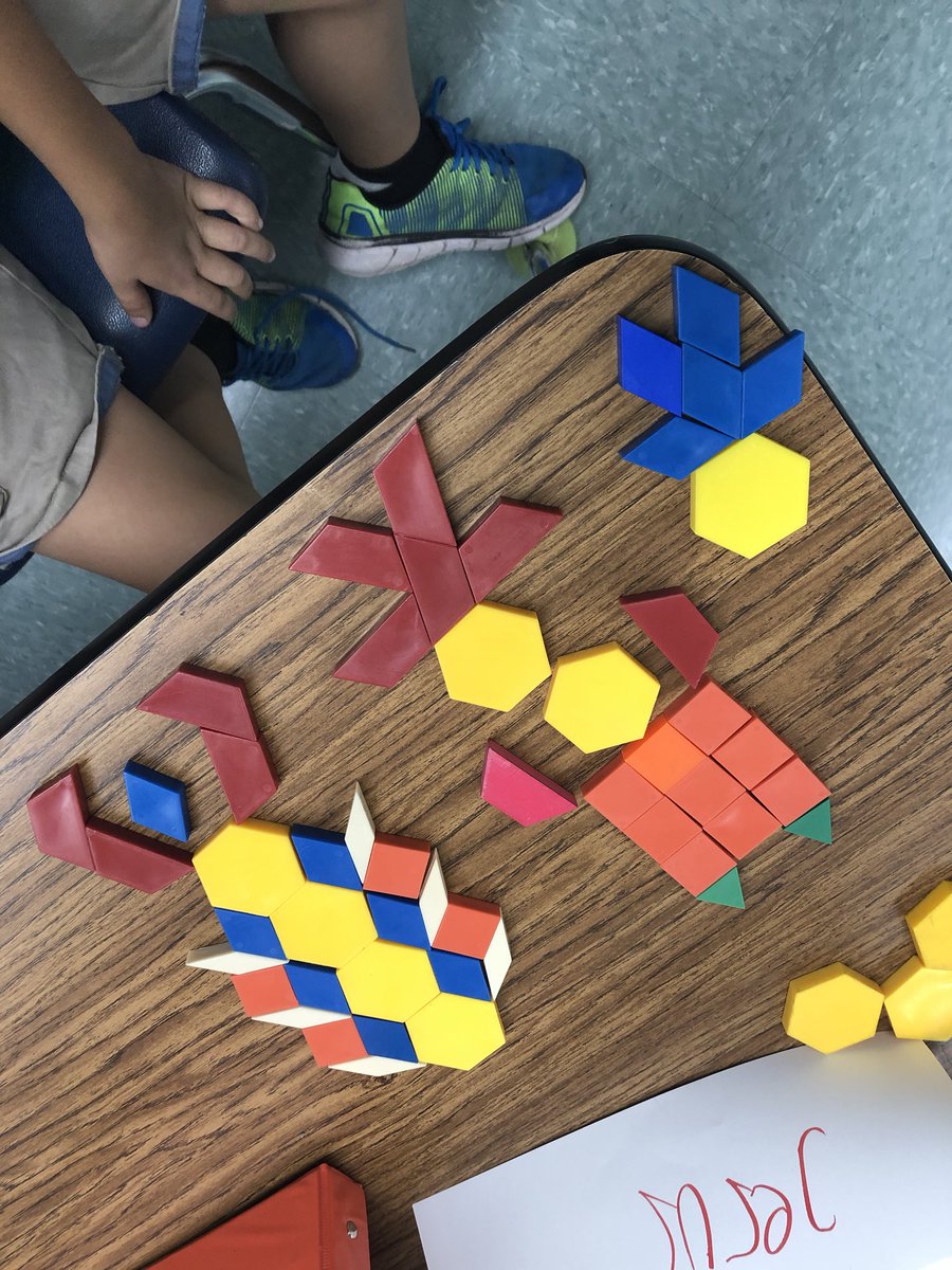 Orlandoskiddos's tweet photo. Day 2 starts with playing. Yes, playing in 3rd grade! @CrestviewSVUSD #simischools https://t.co/zxE9nBOlTM