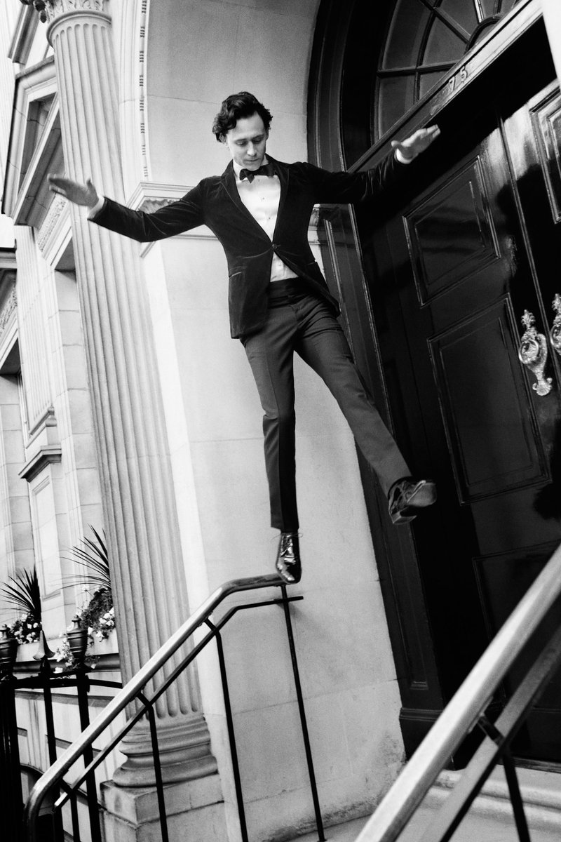 badpostwh's tweet image. 📸 — Tom Hiddleston photographed by David Titlow for Esquire UK (2011)