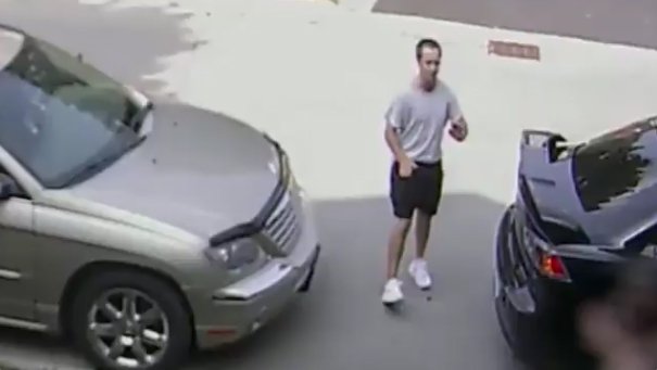 Police release video of brazen daylight sex assault in Aurora ow.ly/MYBf30lr0Bf https://t.co/8ElkeDiqXG