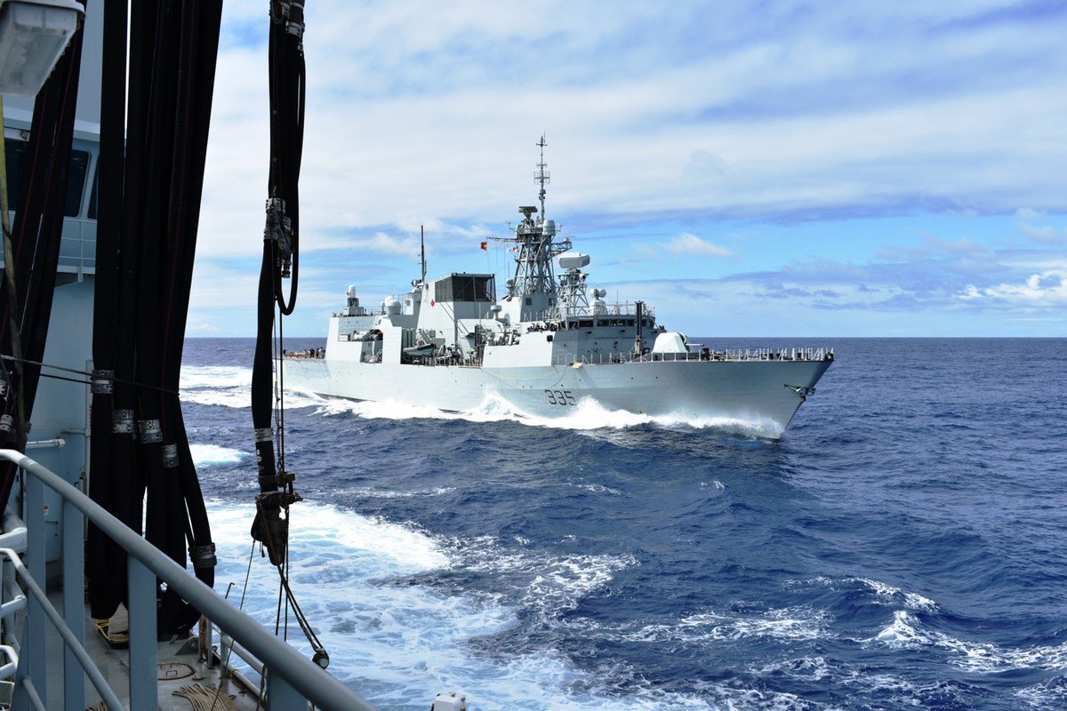 CJOC_COIC's tweet image. #HMCSCalgary conducted replenishment at sea with MV Asterix off the coasts of the Hawaiian Islands last week during #OpPROJECTION.