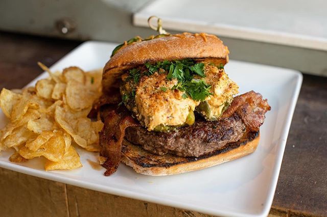 libertymarket's tweet photo. TODAY, August 16th @southweststeve Stuffed Jalapeño Burger . 8oz beef patty, stuffed cream cheese jalapeños, and bacon on jalapeño Ciabatta. .
.
.
.
.
#deliciousgilbert #passionforfood #servefromtheheart #azlocal #gilbert #burgers #burgerdaze2018 #burger… https://t.co/LzuCVeY112 https://t.co/TpxwTGaaqW