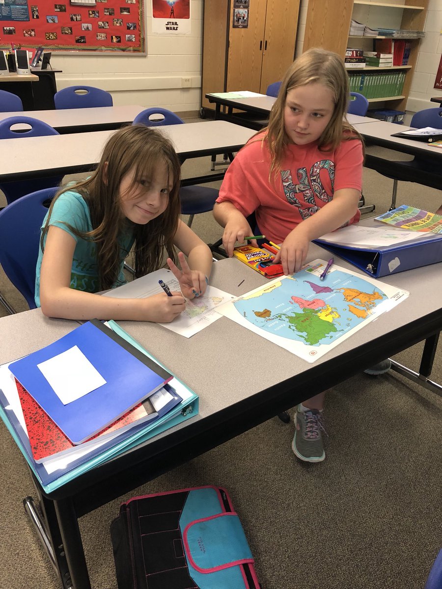 5th grade is working hard 😓 #baths hooks rock #ves_panthers