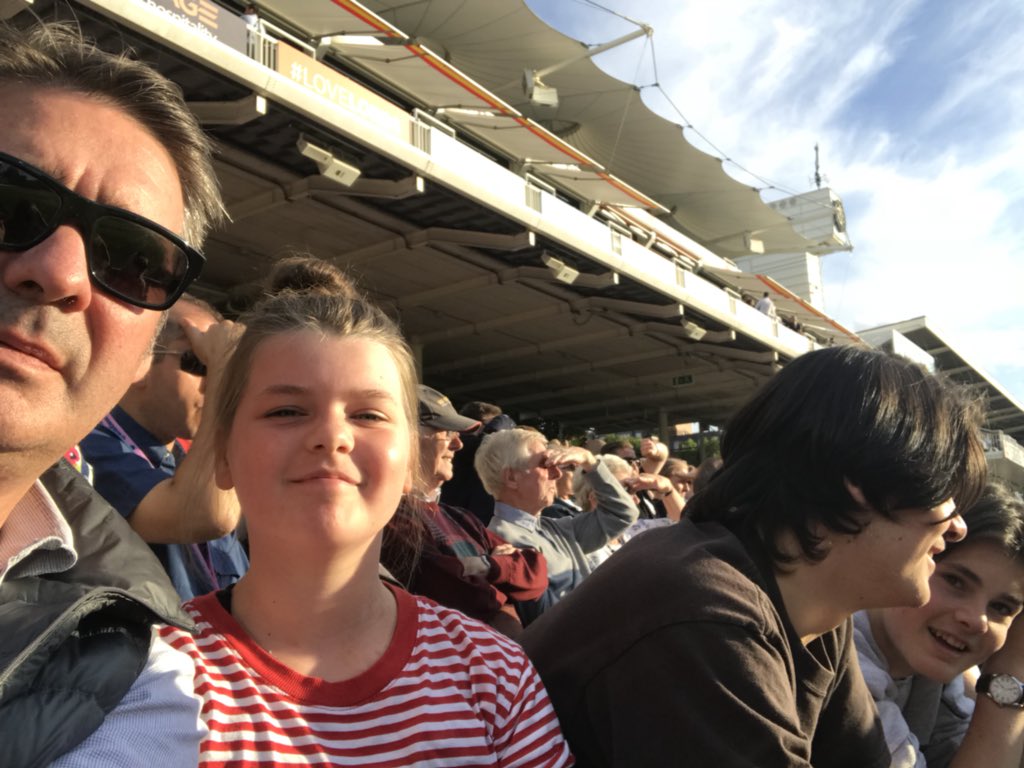 BartonBernie's tweet photo. #lovelords https://t.co/I0PRBcPXiv