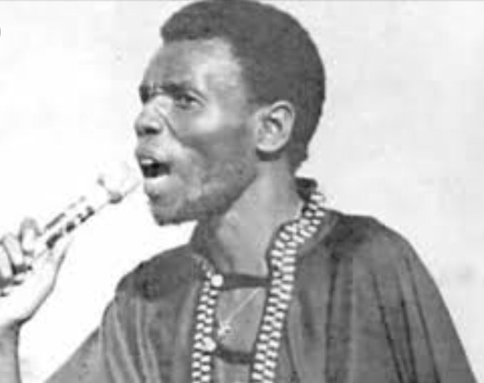 advocatemahere's tweet image. I don’t know how, but someone like @TukuOfficial must be celebrated &amp;amp; told how amazing he is today, while he is alive &amp;amp; can hear it. We must appreciate these artistic legends while they are yet with us, not just when they are gone. 

Why do we not pay tribute to the living? 🙏🏽