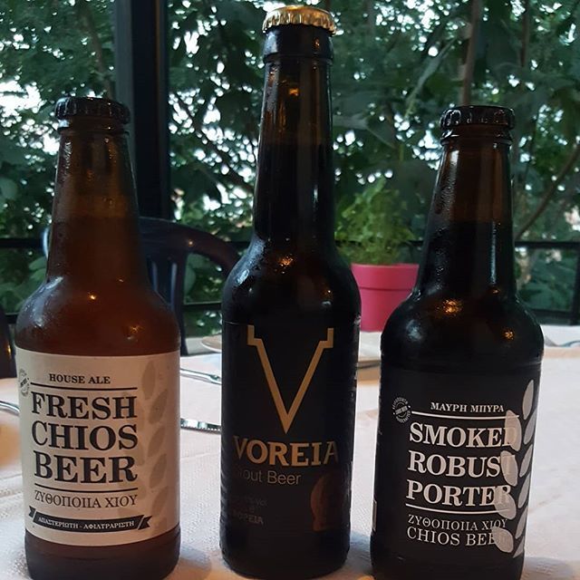 1gastronomy's tweet photo. #having some #Greek  #microbrewery #craft #beer #rightnow #fresh #chios #unpasteurized and #unfiltered #houseale #ale and #smoked #robust #porter plus a #stout  from #voreiabeer #voreia #beer #gastronomy #GastroNoMyNetWork https://t.co/UPdW8rWUrh https://t.co/4H2GBvZznR