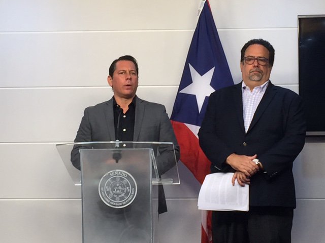 waparadio's tweet photo. Legisladores @PIPtwitteando @juandalmauPR y @denismarquezpip sometieron los #PC1714 y #PS1053 como parte de un plan de acción para combatir a la Junta de Control Fiscal y exigir al Gobierno de los Estados Unidos un proceso de descolonización. https://t.co/tsfxflLs26