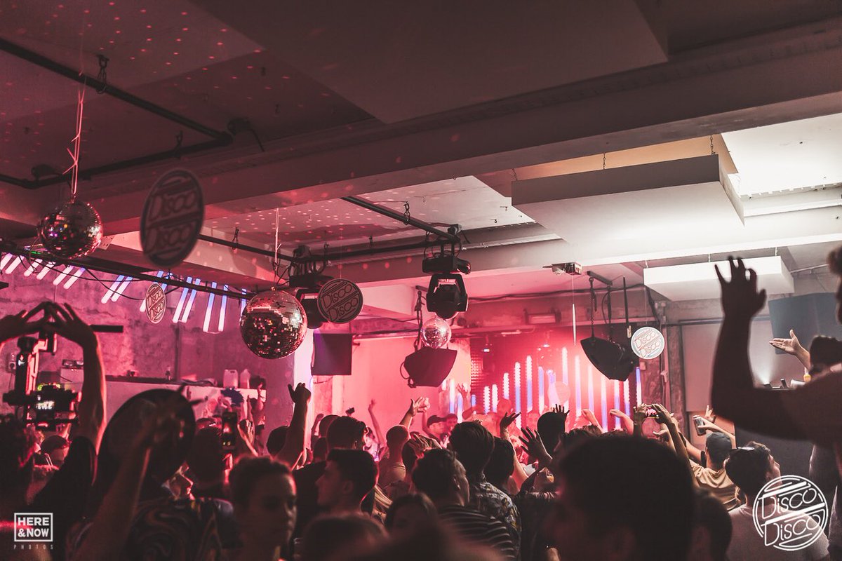 DiscoDiscoldn's tweet photo. Get us back to the Disco ๐ @93FeetEast #LetsDisco #DiscoDisco #DiscoMusic #HouseMusic #FunkMusic #SoulfulMusic #OldSchoolMusic #HappyVibes #FeelGoodMusic #DiscoBall #Disco #Funk #Colourful #LondonDisco #EastLondon #BrickLane #93FeetEast #RichyAhmed #DiscoSet #80svibes #80sparty https://t.co/xyIdCicvXi