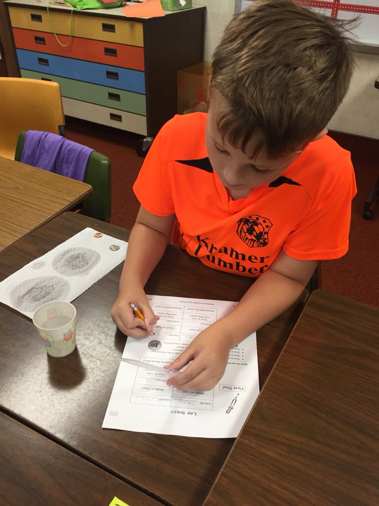 MrsPrice4thCC's tweet photo. How many drops of water can a coin hold?
@CPElem #playingwithwater https://t.co/zsLLiYx082