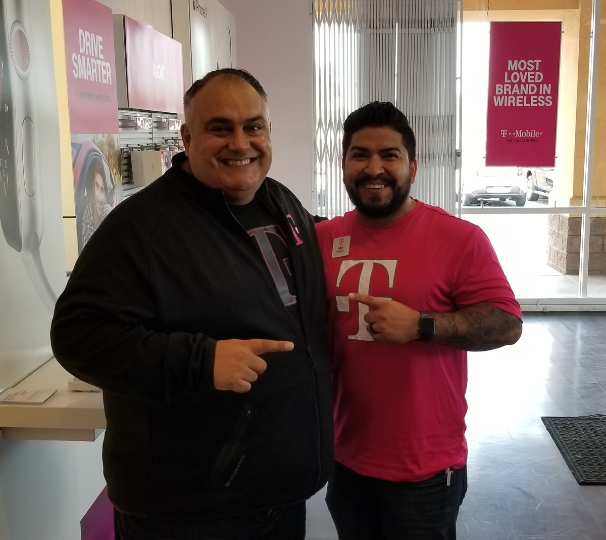 Serious fun on our Recognition Roadshow! <a href="/eddienavarrete/">𝚎𝚍𝚍𝚒𝚎 𝚗𝚊𝚟𝚊𝚛𝚛𝚎𝚝𝚎</a> <a href="/TheEcuadorable/">Diego Andrade</a> <a href="/2bwireless/">2B Wireless</a>