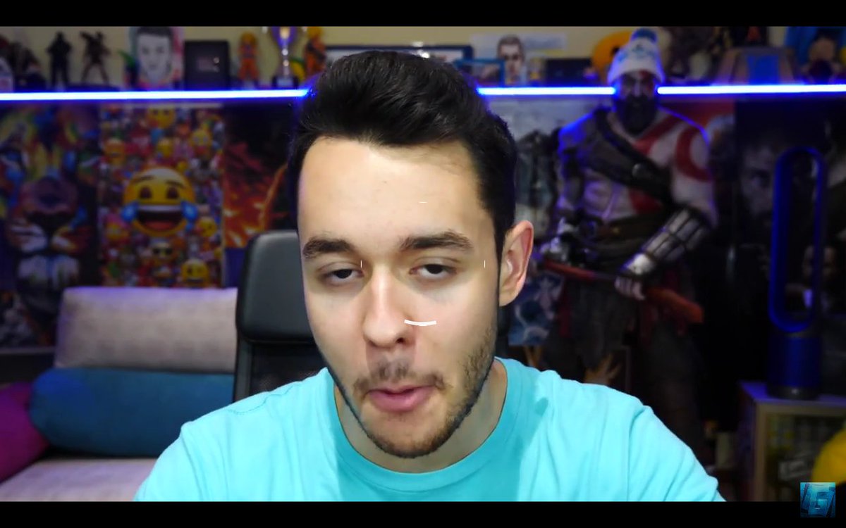 CastroGamerCR's tweet photo. @TheGrefgYT JAJAJA me quede haci :v https://t.co/jKlzjIA91s