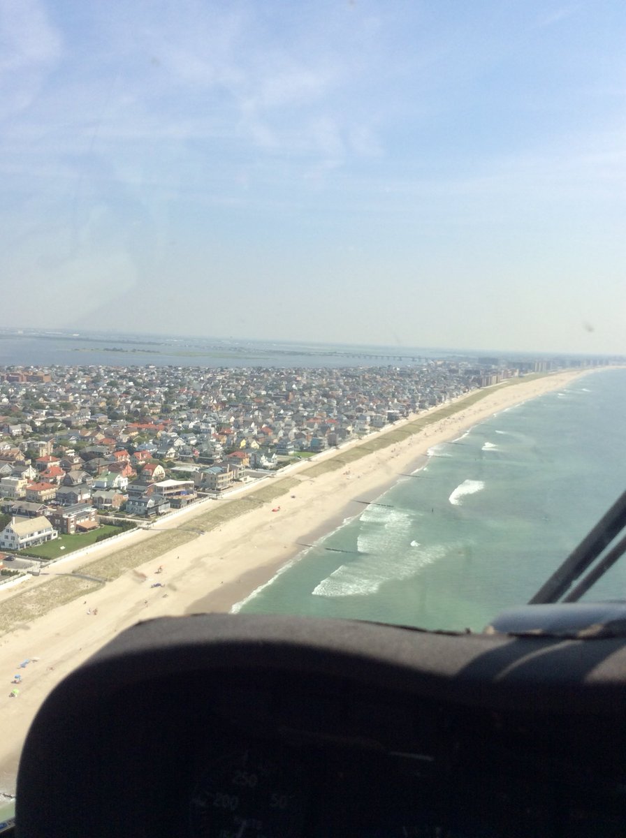 gregacs27's tweet photo. Over the Hamptons. JFK’s tower could smell the rookie on me. https://t.co/geNXzz8lmx