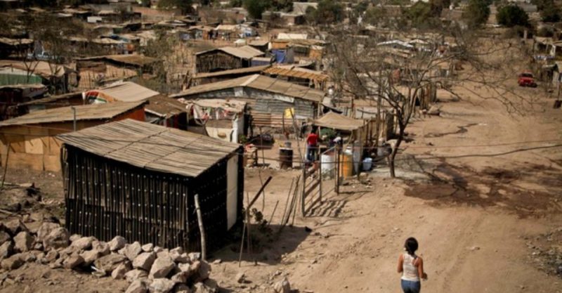 ProyectoPuente's tweet photo. Los más pobres que no tienen ni para la canasta básica, crecieron más en Hidalgo, Morelos y Sonora este 2018 - vía @SinEmbargoMX https://t.co/JzqIIZ8ncY https://t.co/dbCc6Yyx97