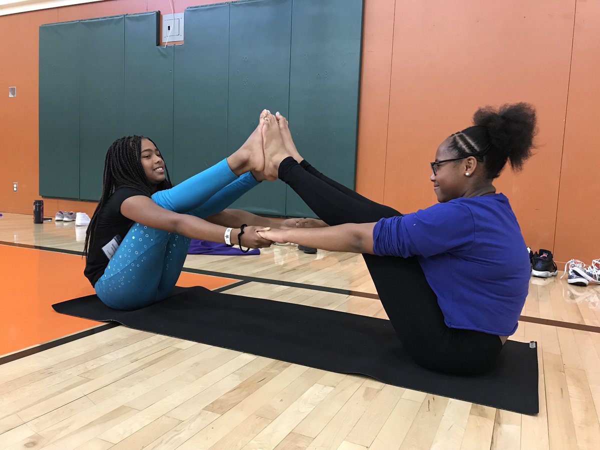 BlackGirlsCode's tweet photo. Our tech divas did partner yoga today with @Black2Yoga ! They had so much fun working together and channeling their zen. #BGCBayArea #SummerofCode2018 https://t.co/SX2iG3BLM4