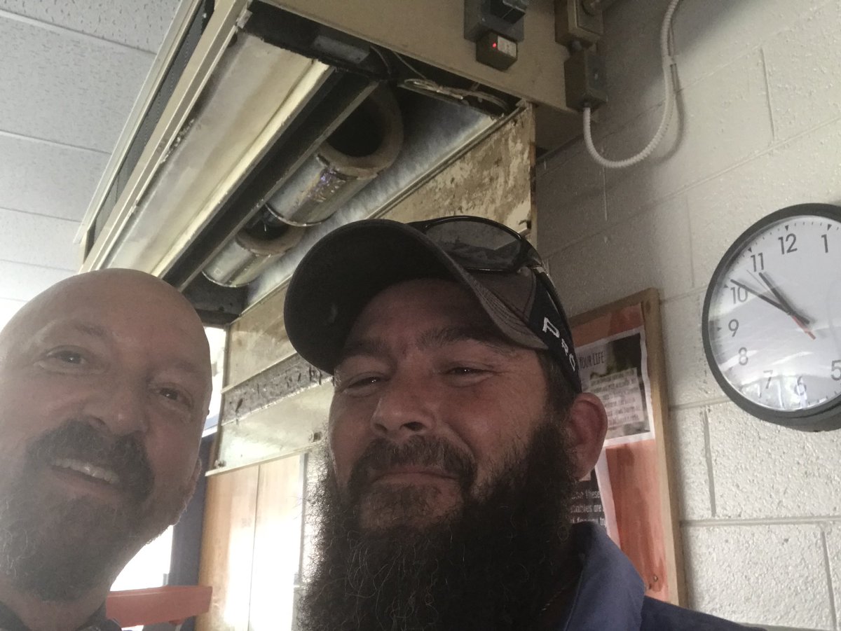 EastonElemWSFCS's tweet photo. Fixing a leak during our opening. Shad rocks! @WSFCSoperations https://t.co/fBrPyfEHr8