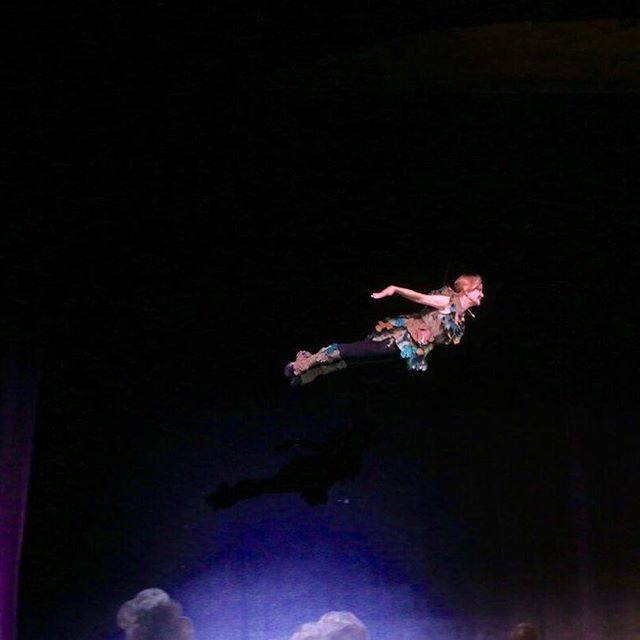theflyguy's tweet photo. The incredible @cathy_rigby_mccoy flying once again during the curtain call of production of Peter Pan she directed last weekend.  #peterpan #performerflying #musicaltheatre #flying #flyingeffects #flyingdirector #aerial #aerialeffects #neverland #flighttoneverland #theflygu… https://t.co/GI00geYB3u