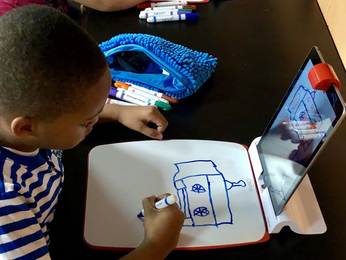 kellyfeimster's tweet image. Fun with #osmos @RSSinformation K-2 coding camp. @HDESMediaV @NGoodnightTeach #rssaig #rssmedia