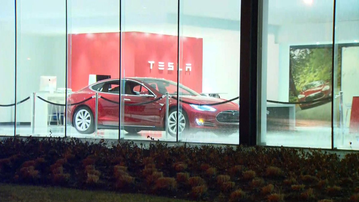 Tesla files lawsuit against Ont. government over EV rebates ow.ly/CO2N30lr5Zg https://t.co/N2D2g0ttKt