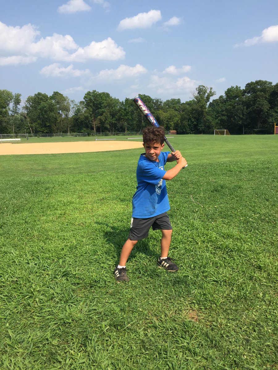 RutgersPrepBall's tweet photo. Great day at Xtra-Bases Baseball Camp @RutgersPrep #hothitting https://t.co/9x0XwqDbKP