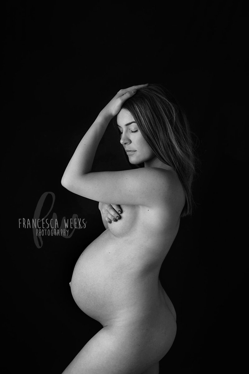weeksphotos's tweet photo. More black and white
#blackandwhite #maternity #pregnant #32weeks #backlit #pregnantlondon #london #bromley #londonbumpphotographer #fashion https://t.co/KttxBshF6u