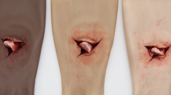 SIMBODIES's tweet photo. SIMSLEEVES® are produced in a range of skin tones and our injury ranges includes, 

Trauma and severe wounds 
Tactical and Ballistic Trauma
Nursing and Wound Care
Burns and Blisters

https://t.co/60LvaIkmii https://t.co/IHJzU0EN1p