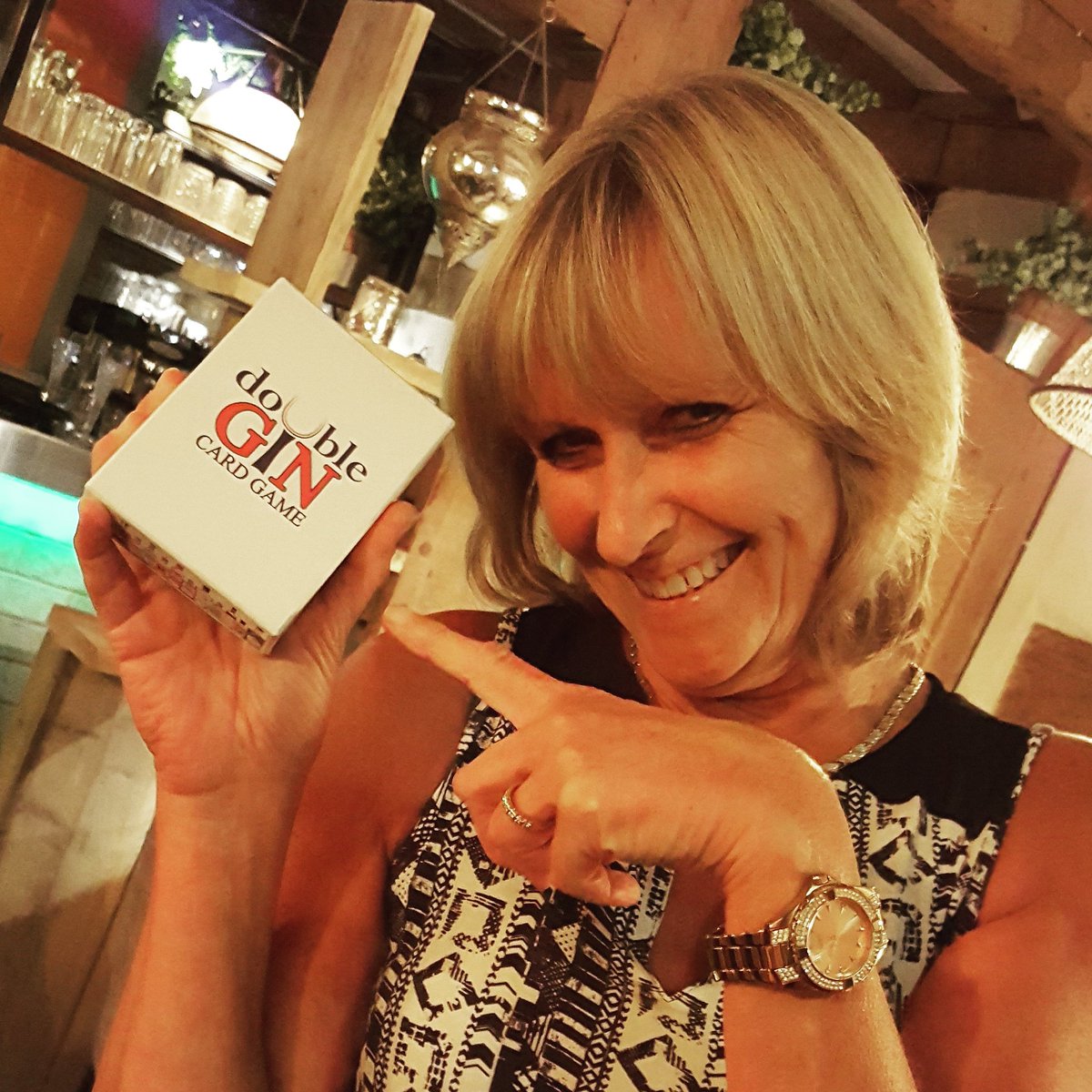doublegingame's tweet photo. #gamenight with this #Norwegian beauty! #gin #gintonic #gingame https://t.co/H9c8AJewQu