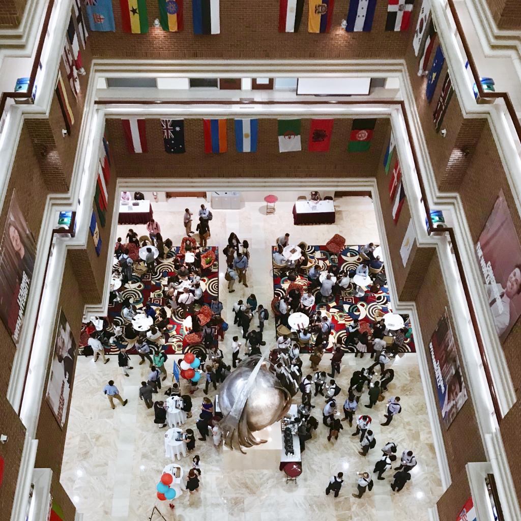 BUQuestrom's tweet image. 160 students representing 65 nationalities from 27 countries kickstarted their full-time MBA journeys yesterday. In the past couple of days, we've welcomed international students, Math Finance students and will be welcoming our Part-Time MBA and MSMS students soon. #questromlife