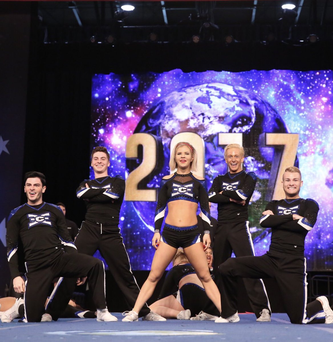 ECE_Cheer's tweet photo. Not just for the ladies💄

We WILL be accepting Male tryouts for i5 this coming Monday, August 20th‼️

❓: ECETewksbury@gmail.com
#i5LadiesANDGents 👠🎩 https://t.co/eQajmRHgOs