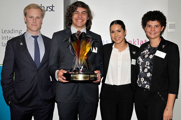 Three sharp legal winning minds:

Congrats to Martin Doyle, Naomi McCarthy and Cassia Bray for winning the 4th ATSI Students Moot.

<a href="/ILAQueensland/">ILAQ</a>, #UQ @atsisuq

tinyurl.com/y8dqbsvm