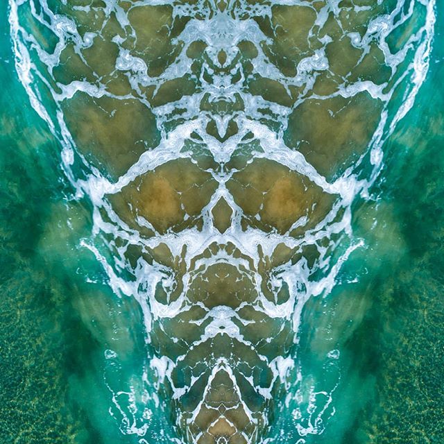 alexkess's tweet photo. Aliquid I - Sea Blot Series - What do you see?
Available on @kessgallery as a fine art acrylic print.
#drone #drones #droneoftheday #droneporn #droneglobe #fromwhereidrone #dronesdaily #sydney #ilovesydney #sutherlandshire #igerssydney #theshire #cronu… https://t.co/MrKDTbjYdN https://t.co/NLjJVwJCXp