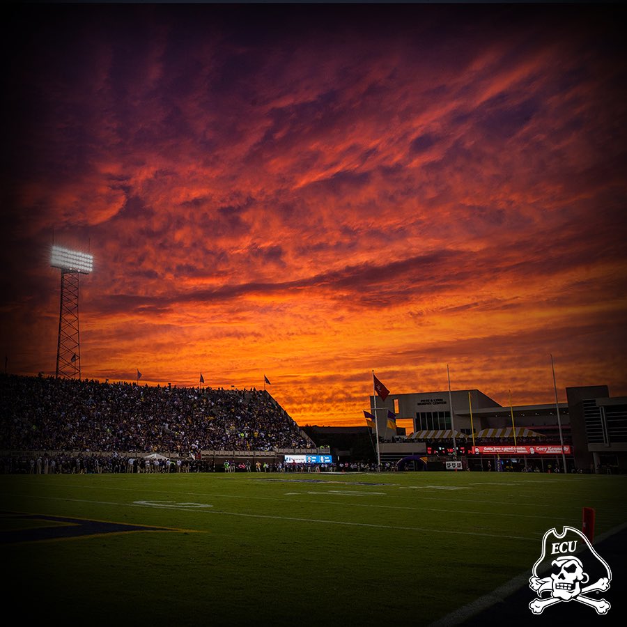 ECUAthletics's tweet photo. An iconic sight for a memorable game. Do you remember? #TBT https://t.co/vTrgCuKPjV