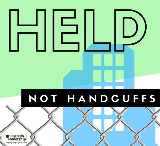 Grassroots_News's tweet image. Make HELP the default reaction for those struggling w/substance use issues, not handcuffs and jail. #helpnothandcuffs bit.ly/helpnothandcuf…
