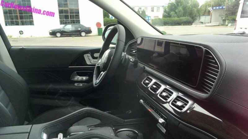 CarPassionIT's tweet photo. Mercedes GLE 2019: prime immagini degli interni https://t.co/l7gTm2y4Jh https://t.co/1AF1LDyAWp