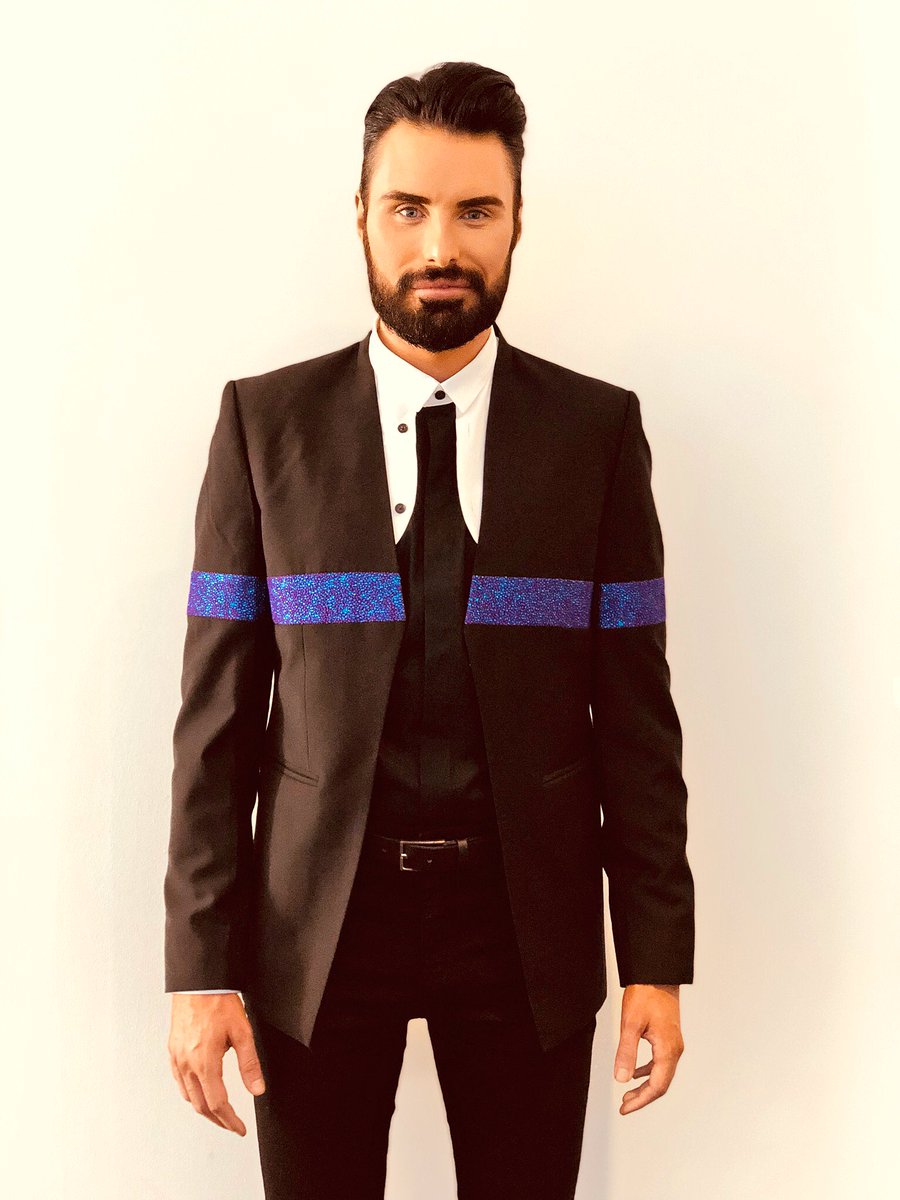 RylanStyle's tweet image. . @Rylan wears shirt and blazer @__UNCONDITIONAL , belt and jeans @ASOS shoes @LouboutinWorld #CBBBOTS #CBB