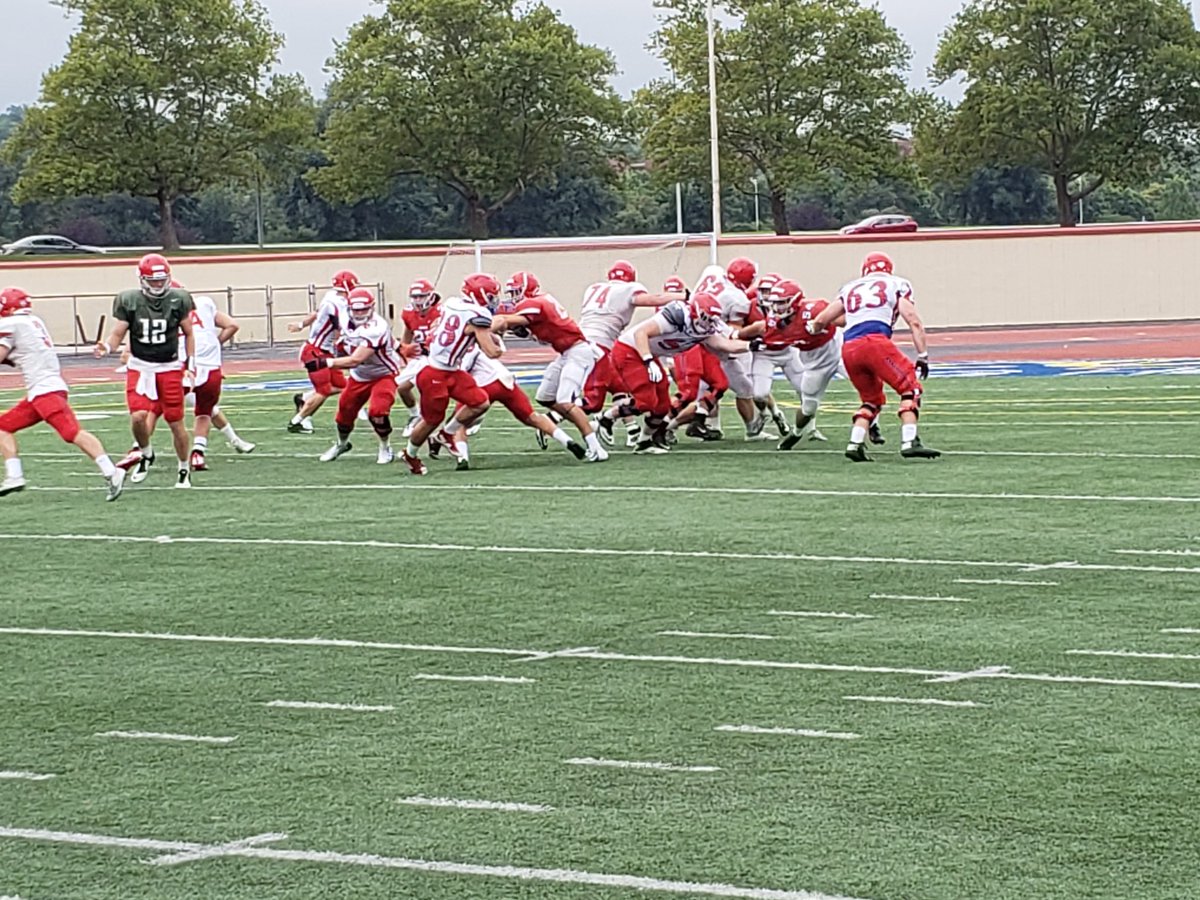 See this and more Saturday morning when the Flyers have their full preseason scrimmage at 9:40 am at Welcome Stadium.  Admission is free.  #MakingPlays