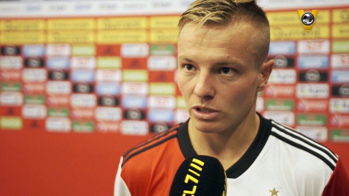 vtbl's tweet photo. VIDEO - Clasie: ''Als het iets mee zit, scoor je gewoon 4 of 5 keer''
https://t.co/rQBK5pncAM
#basvit #UEL #voetbalinside https://t.co/KIgMoVTjaj