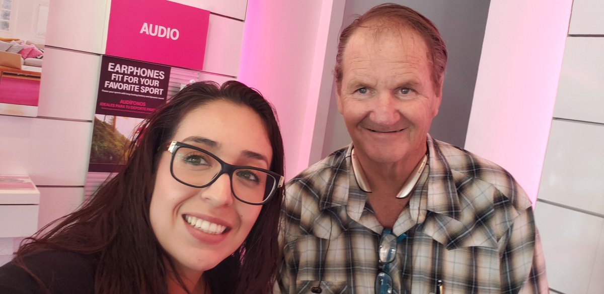 ana_guzman89's tweet photo. Thanks for dropping by @RollingsDon we appreciate it! https://t.co/NszGZwH5sA