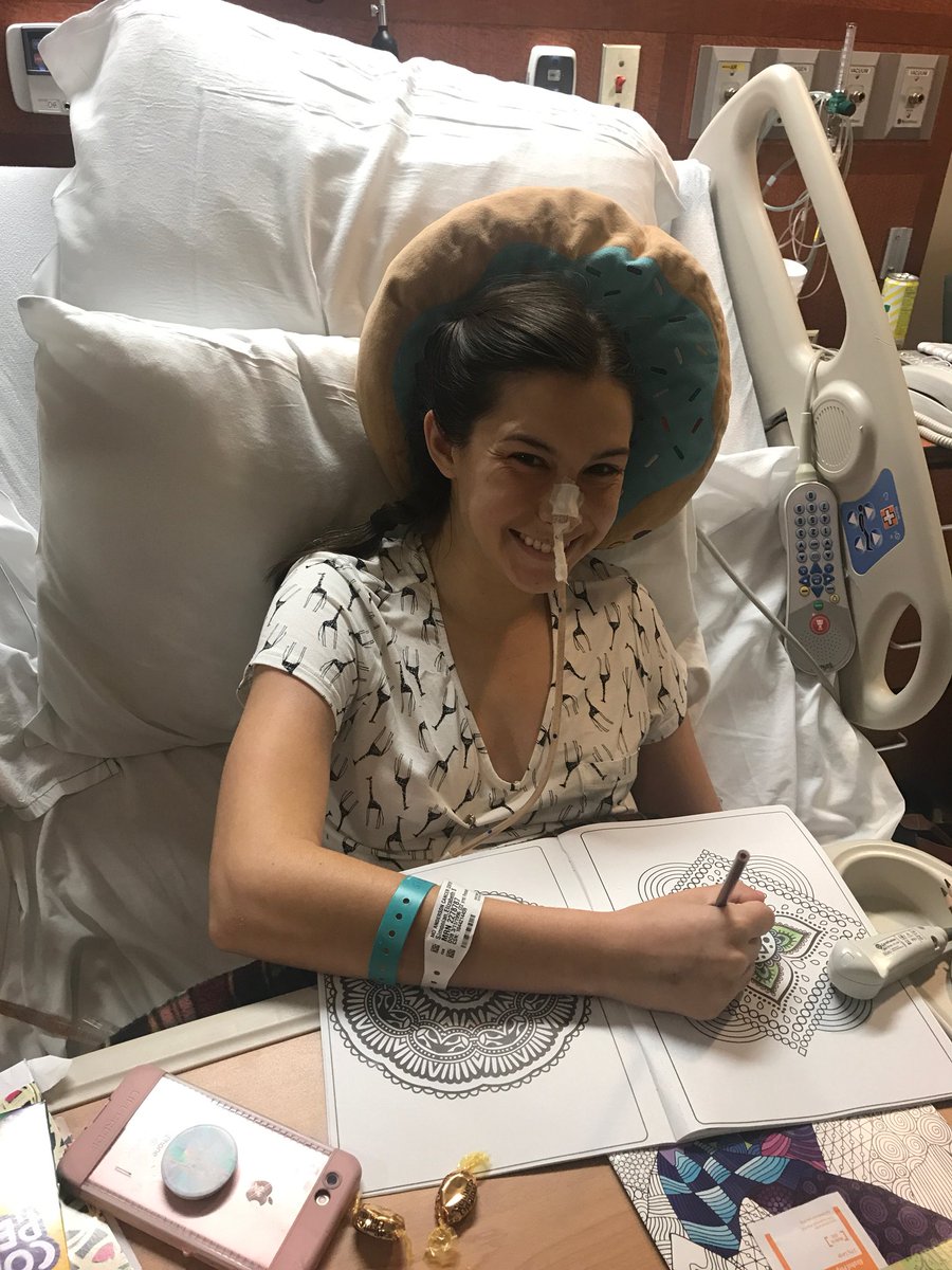 lizzy_simonian's tweet photo. It was a long and rough road but I have kicked cancers ass!! I’ll carry a 11 inch scar around for the rest of my life but I have a life to live💜 #cancersurvivor https://t.co/up5ZpcgrnS