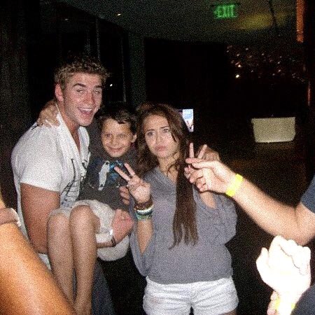 MIAMPICTURES's tweet photo. THROWBACK | Nine years ago, today.

Miley &amp; Liam at ‘The Last Song’ wrap party.

August 16th, 2009. https://t.co/44GMmU0bSX