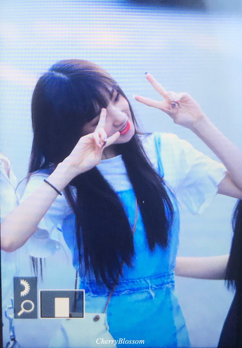 whenitblooms_'s tweet photo. #雨琦 #우기 #YUQI #G_I_DLE #여자아이들 
180817 preview ✌️ https://t.co/hI37GmLGlu