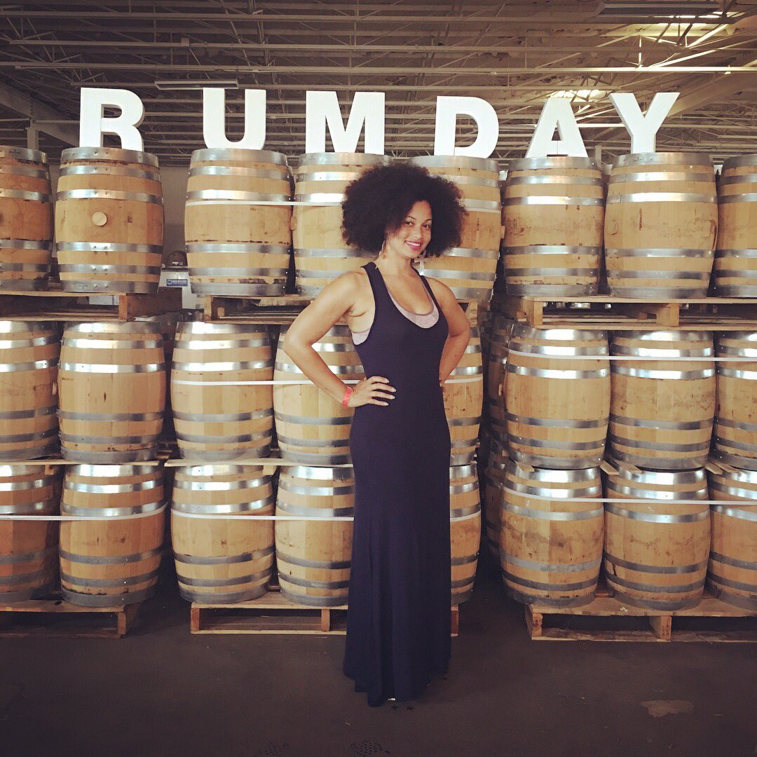 MsWrightSays's tweet image. Do you know what today is? It's National Rum Day! Thanks @clydedavisjr for a great time at the Rum Day Block Party in Baltimore!

#RumDay #Rum #DMV #Baltimore #WashingtonDC #BlockParty #RumDayDC #RumRocks @rumdaydc