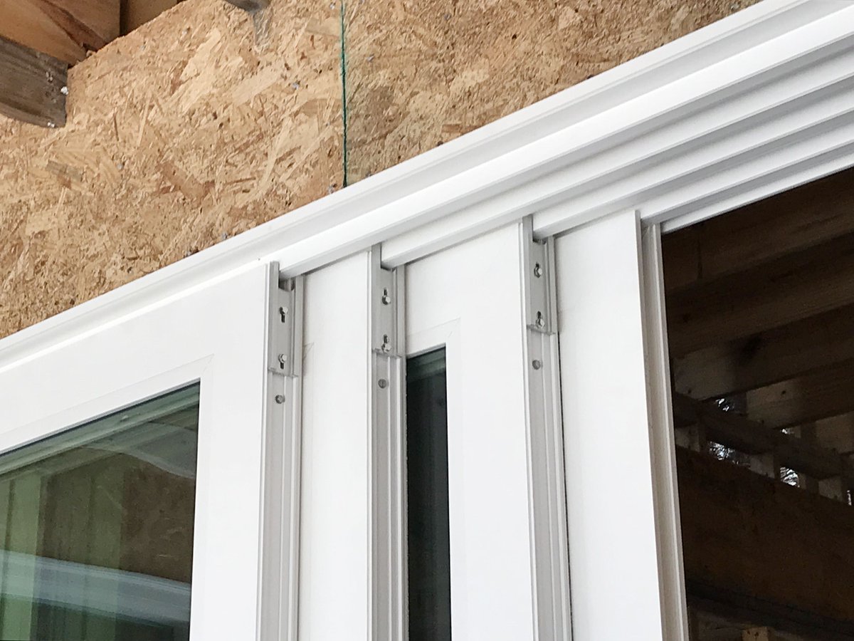 ViwincoWindows's tweet photo. Here is an exclusive first-look at our pilot multi-track 4 panel patio door. This massive door comes in many configurations, the one shown has three operable panels and one fixed. Though not for sale yet, it will be in the near future. Who else wants this for their home?✋😲 https://t.co/5wj3APfwkX