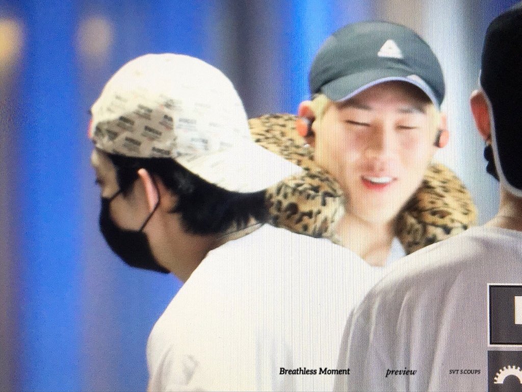 unbleacheol's tweet photo. this is too cute omg svt and mx ended up meeting each other at the airport ,,, monteen uwu 😭 https://t.co/dMiCQQNsmk