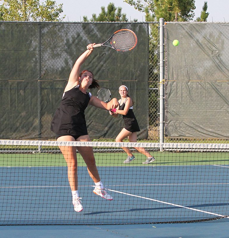 pipestonestar's tweet photo. Back in Swing: Pipestone Area girls’ tennis team looks to parlay experience into banner campaign
https://t.co/mU6ozXr6H6 #PipestoneMN https://t.co/HJcBqm30OD