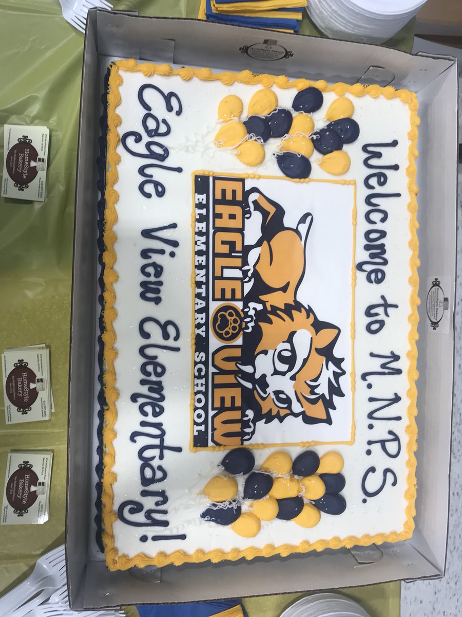 MNPSSoutheast's tweet photo. What an amazing ribbon cutting today to celebrate the opening of @MNPSEagleView! Already filled with great leadership, quality teachers, excellent students and positive family and community partnerships! @MetroSchools @MNPSDirector @sitonarcisse @AdrienneBattle_ @mspringer07 https://t.co/isvUMATM1K