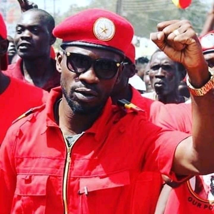 bigtalentholic's tweet photo. @KagutaMuseveni #freebobiwine https://t.co/P7UU2xH8vD