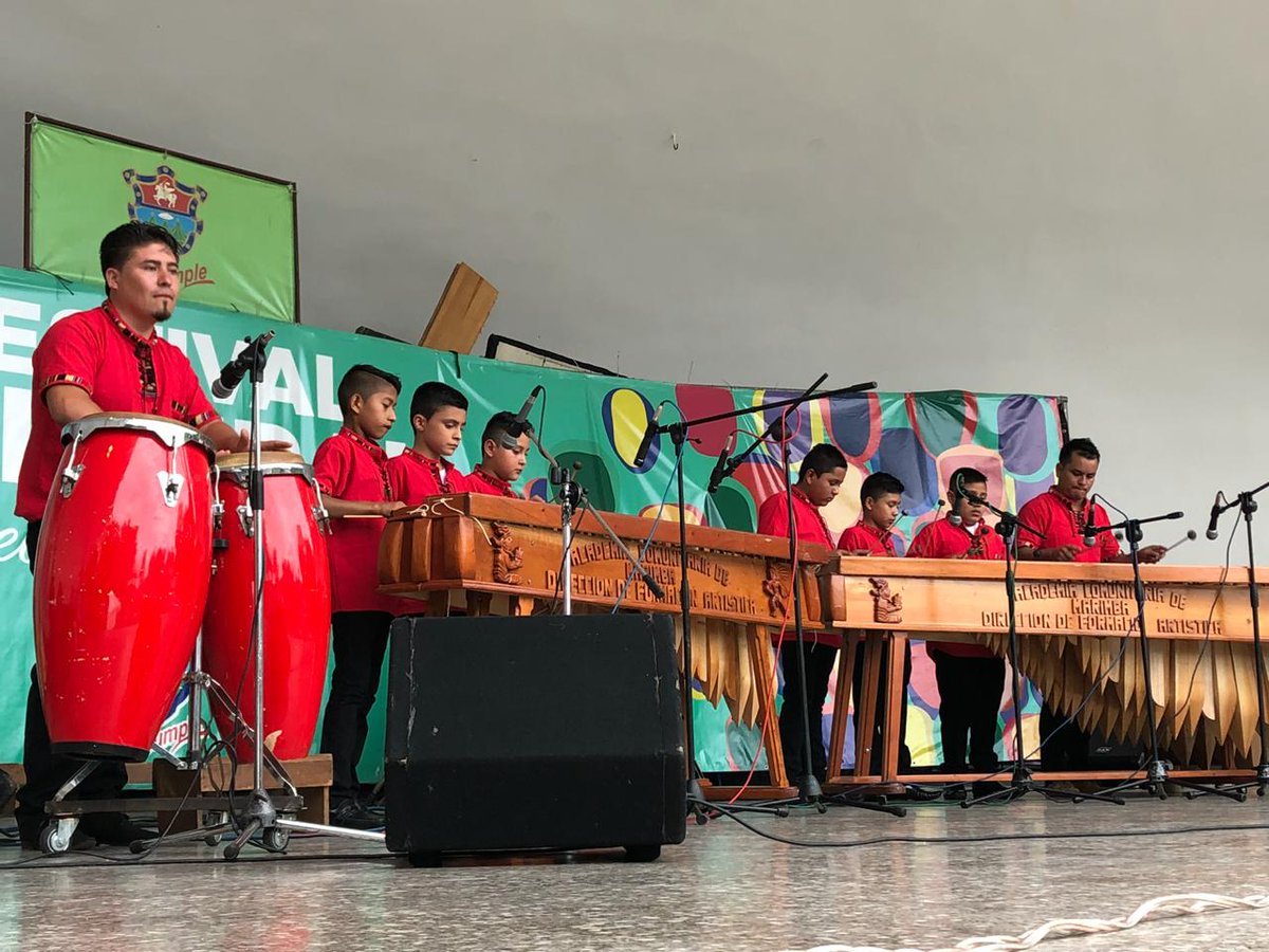 McdGuate's tweet photo. #JuntosAvanzamos | Estudiantes de la Escuela Nacional de Marimba de Santa Ana Huista, Huehuetenango, participan en el #21FCH que se realiza en la Concha Acústica. https://t.co/fgXBt90h03