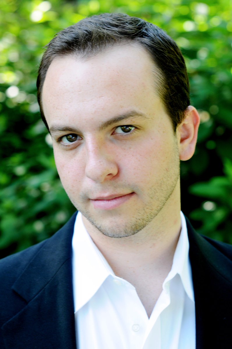 otcapecod's tweet image. American baritone Andrew Miller (Escamillo) is known for his "warm, robust baritone" and "fine comic sensibilities." Andrew makes his OTCC debut this season. operatheaterofcapecod.com/whats-on/ for more info!